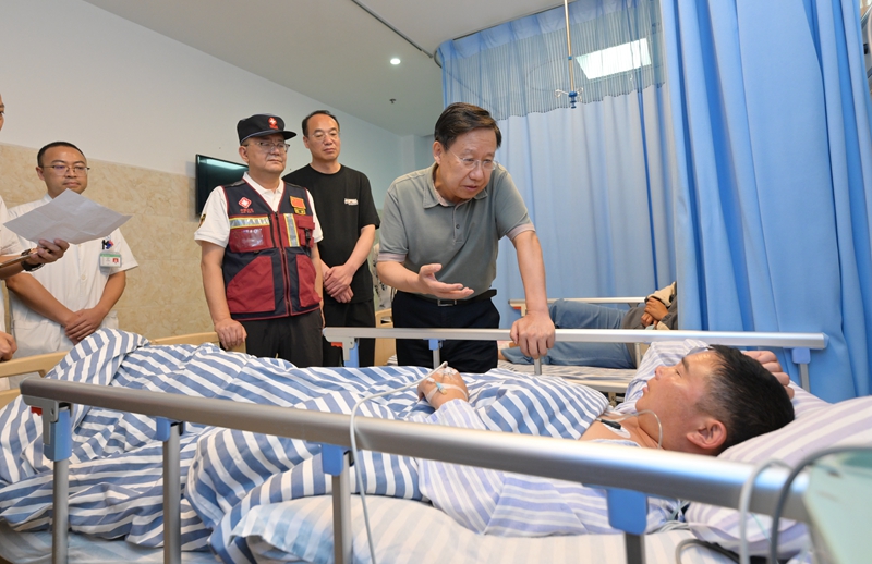 王晓晖赶赴雅安市汉源县山洪灾害现场指挥处置救援时强调 全力搜救失联人员 最大限度减少人员伤亡 施小琳作批示并赶往灾害现场「相关图片」