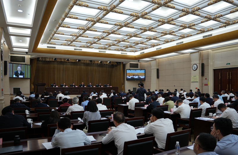 全省部署推动大规模设备更新和消费品以旧换新工作视频会议召开 黄强出席并讲话「相关图片」